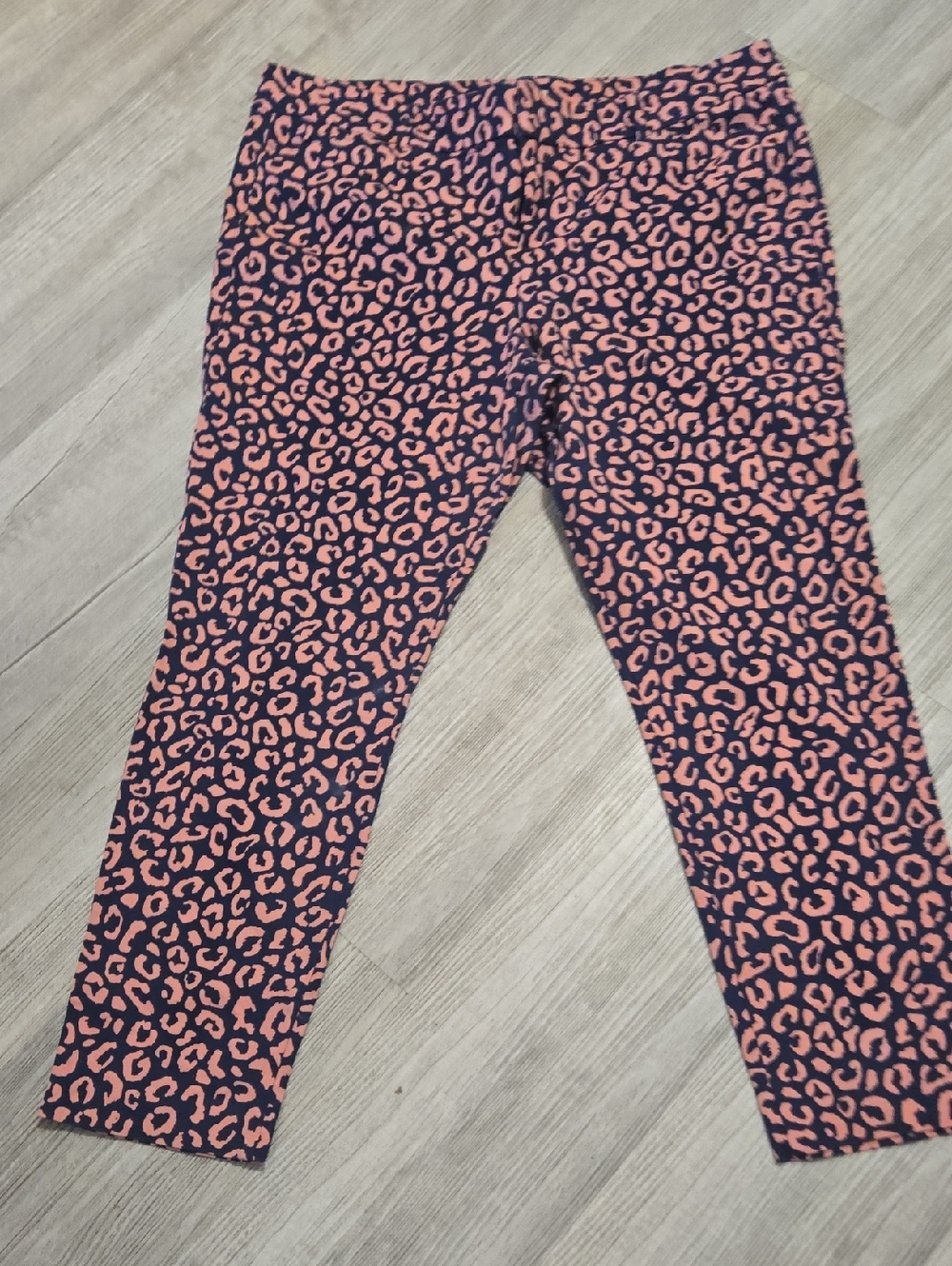 Old Navy Navy and Pink Leopard-Print Cropped Jeans